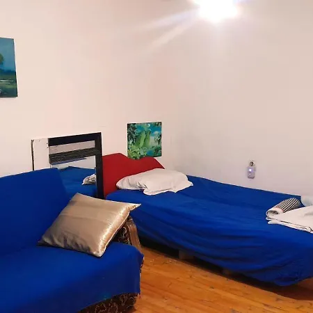 Séjour chez l'habitant With Adem 2 *