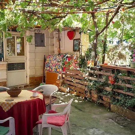 Séjour chez l'habitant With Adem 2